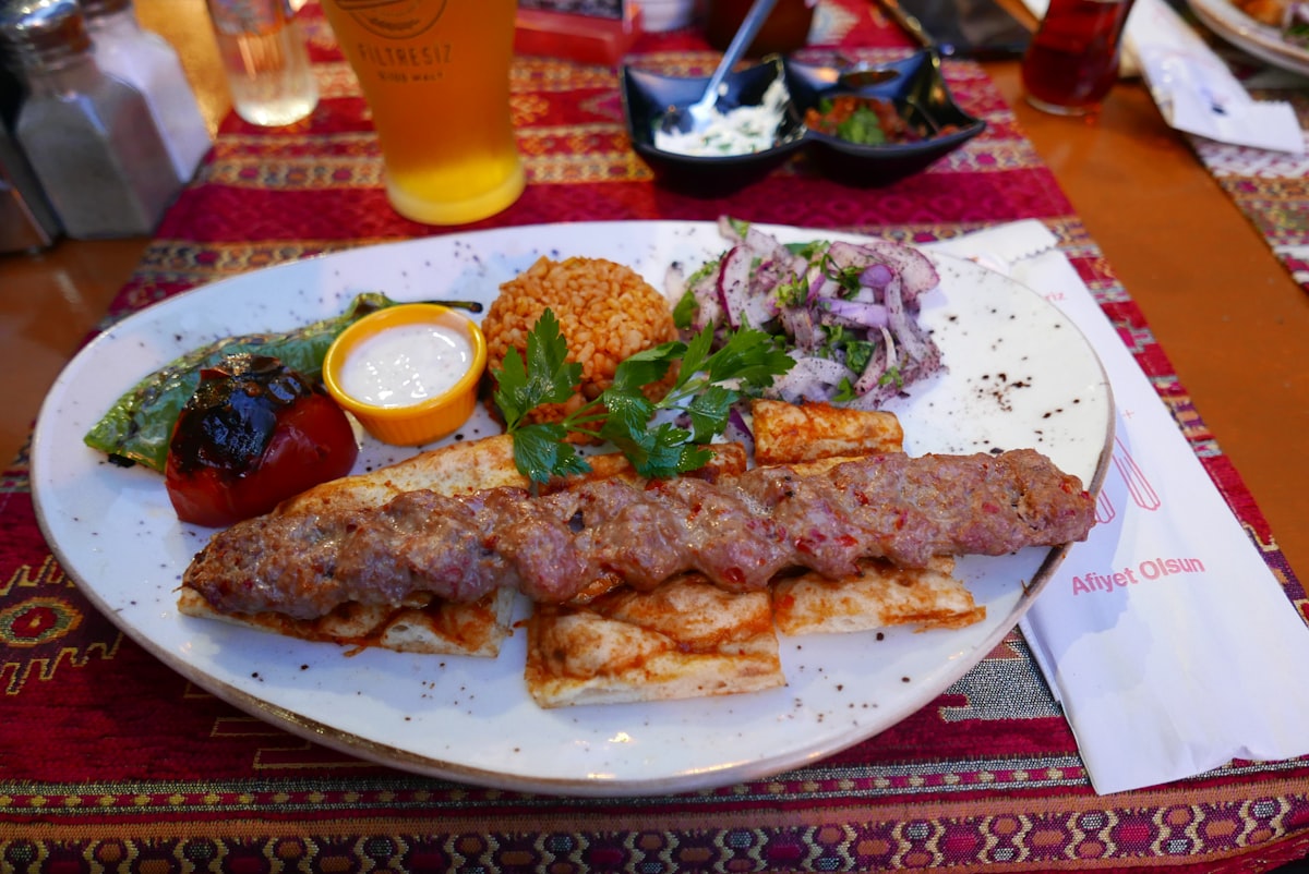 Cağ Kebabı: UNESCO Tescilli Lezzet